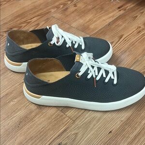 Reef Neptune Sneakers-Women size 10